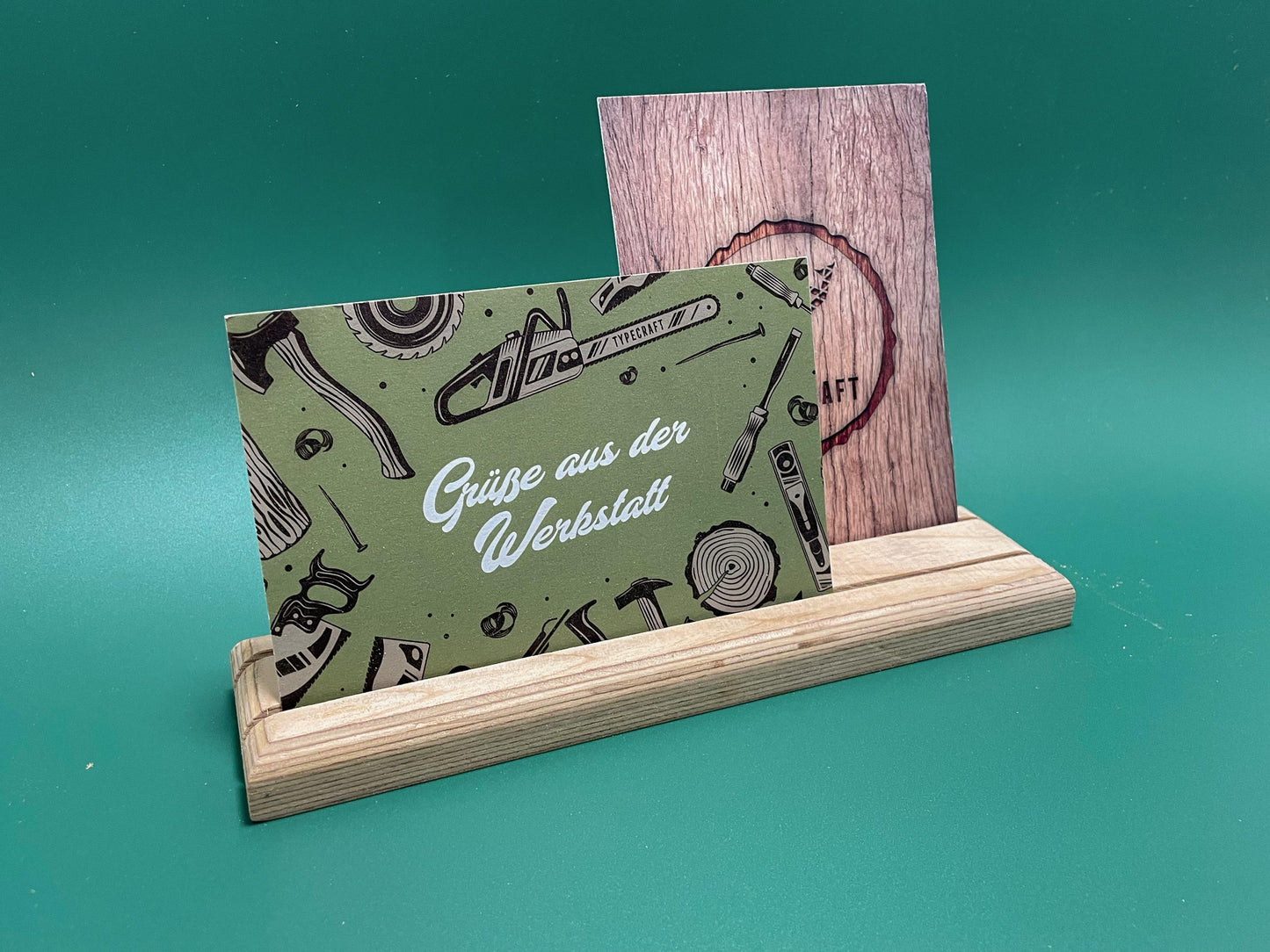 Handgefertigter Kartenhalter aus Holz – Kartenständer für Gesellschaftsspiele & Fotoleiste