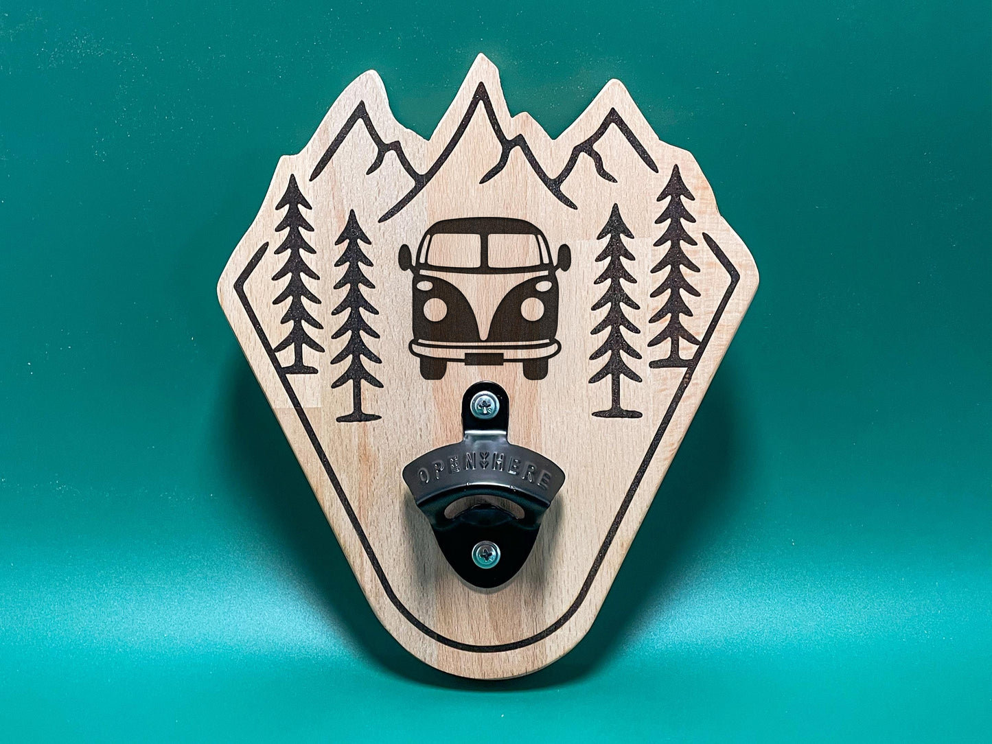 Magnetischer Flaschenöffner aus Holz – Jeeper & Camper Motiv