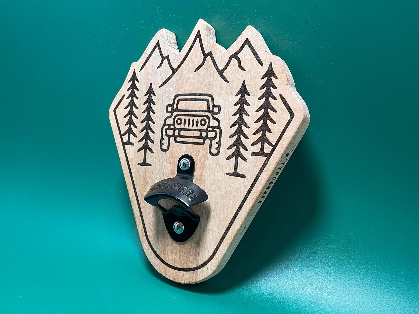 Magnetischer Flaschenöffner aus Holz – Jeeper & Camper Motiv